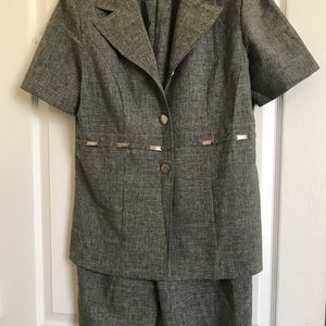 Dress savvy gray toned two piece set 10p